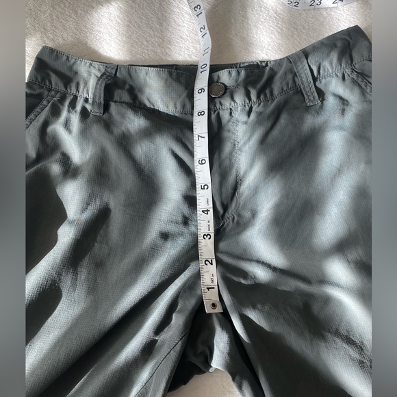 Columbia women’s Omni shade dry fit cargo pants - Picture 13 of 15